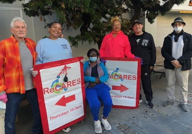 ReCARES volunteers in San Francisco. Photo: ReCARES.